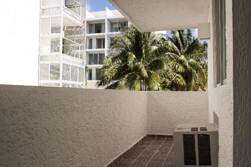 Las Gaviotas Hotel & Suites Cancún Exterior foto