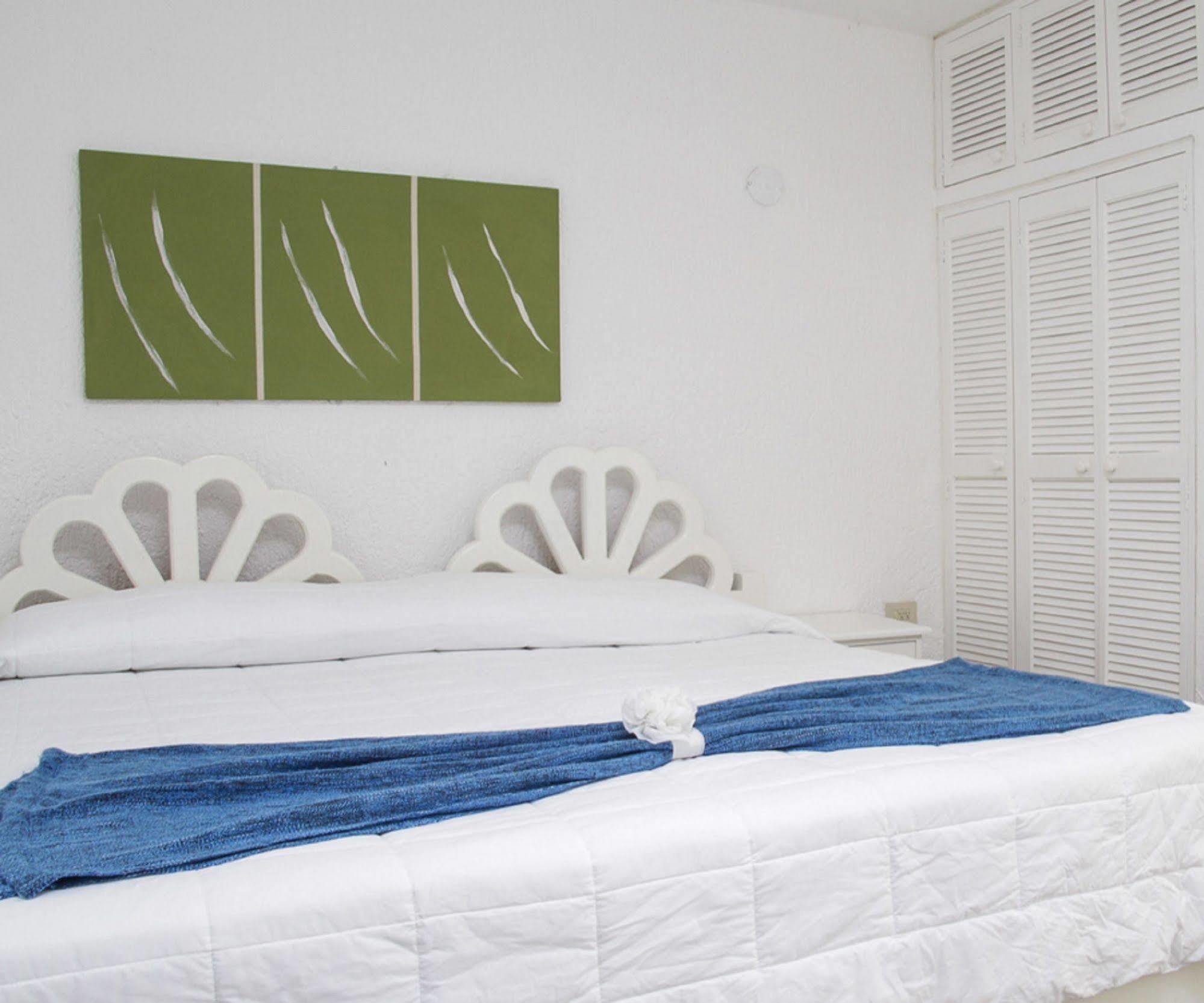 Las Gaviotas Hotel & Suites Cancún Exterior foto